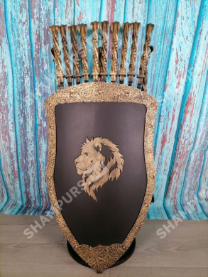 Каминный набор Щит-подставка Лев на 10 шампуров Арарат