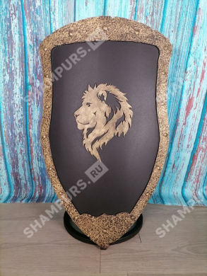 Кованый щит Лев