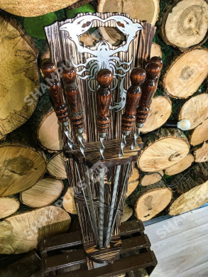 Настенная подставка Скорпион с профессиональными шампурами