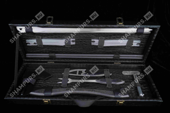 Шашлычный набор с топором в кейсе