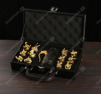 Набор рюмок-перевертышей с кувшином